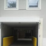 Platforma auto cu persoana la bord
